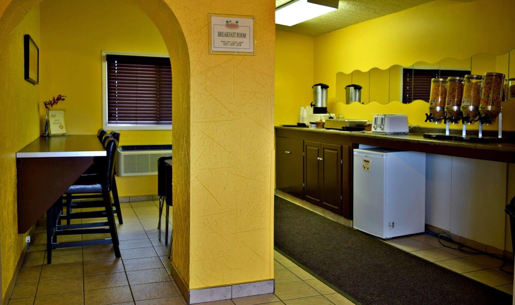 Centre Suite Inns Motel Bonnyville Экстерьер фото